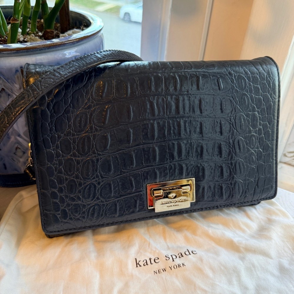 Kate Spade | Fiona Orchard Valley Navy Croc Embossed Leather Crossbody - Picture 2 of 8
